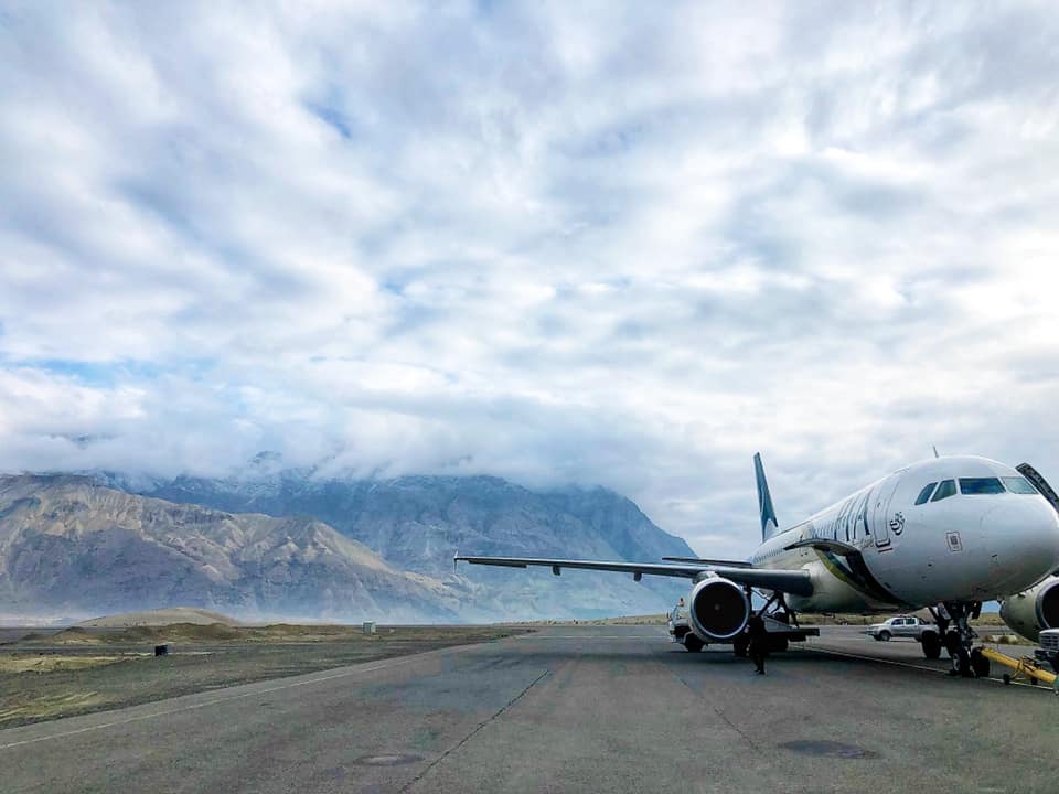 Skardu airport live traffic